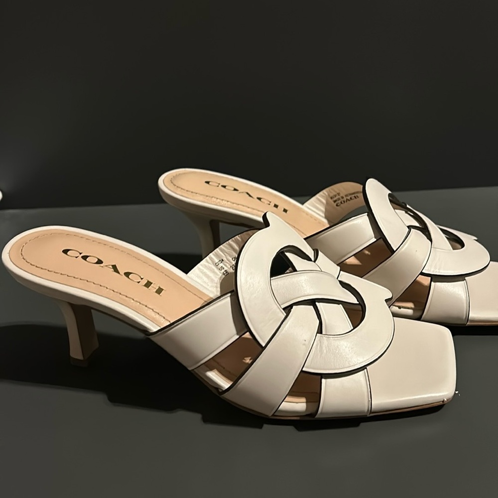 Coach Tillie Leather SandalWomen's size 6 NWOB